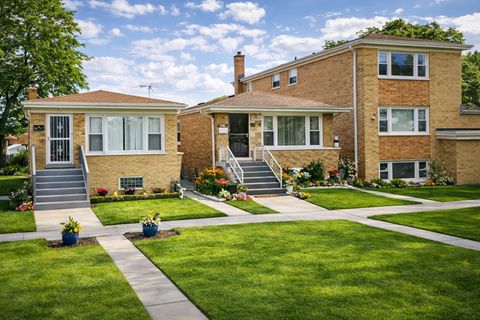 Photo of 7418 W 63rd Place, Summit, IL 60501 (MLS # 12609123)