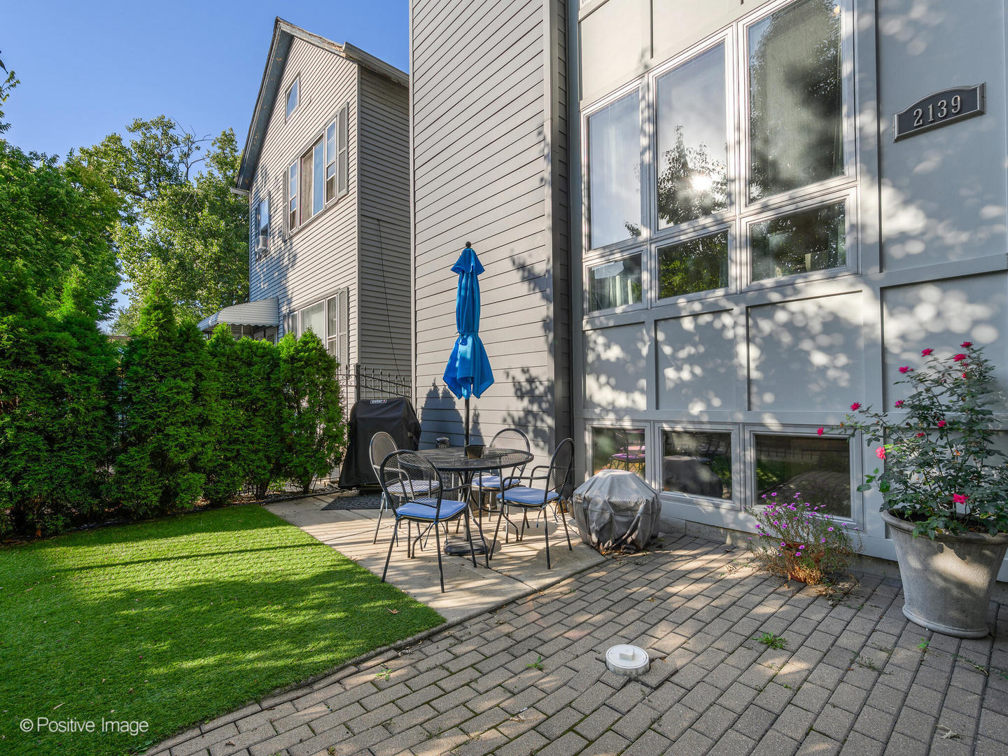 2139 N BINGHAM Street