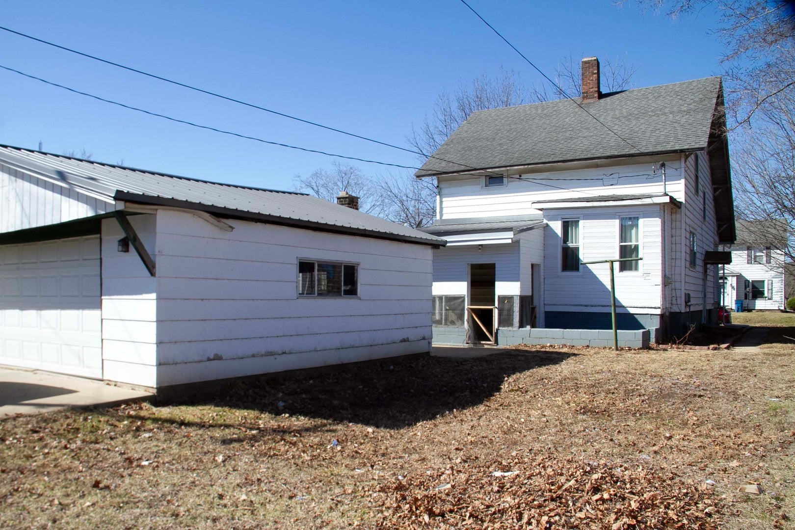 207 Poplar Street