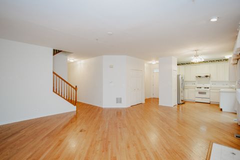 Tiny photo for 800 Linden Circle, Hoffman Estates, IL 60169 (MLS # 12412837)