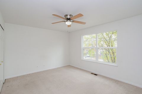 Tiny photo for 800 Linden Circle, Hoffman Estates, IL 60169 (MLS # 12412837)