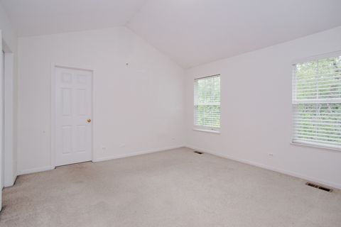 Tiny photo for 800 Linden Circle, Hoffman Estates, IL 60169 (MLS # 12412837)