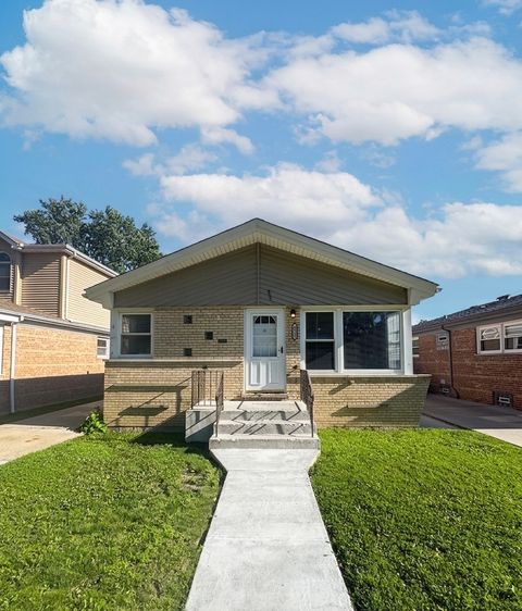 Photo of 4329 W 77th Place, Chicago, IL 60652 (MLS # 12686394)