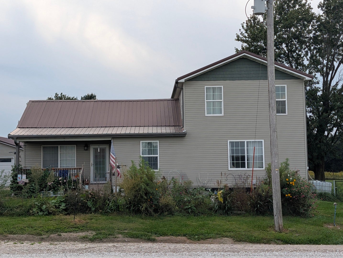 2151 E 1700th Street