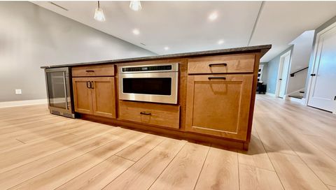 Tiny photo for 5077 Oak Ridge Court, Bettendorf, IA 52722 (MLS # 12593535)