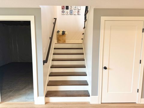 Tiny photo for 5077 Oak Ridge Court, Bettendorf, IA 52722 (MLS # 12593535)