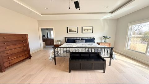 Tiny photo for 5077 Oak Ridge Court, Bettendorf, IA 52722 (MLS # 12593535)