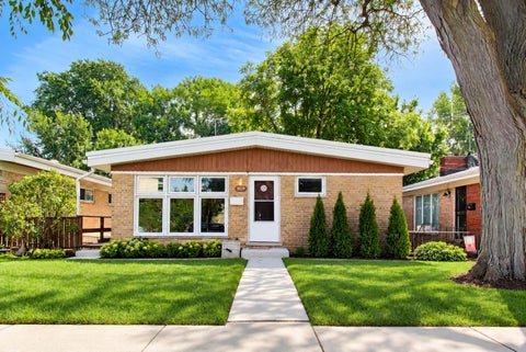 Photo of 9039 Niles Center Road, Skokie, IL 60076 (MLS # 12789012)