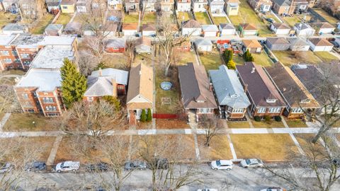 Tiny photo for 7627 S Prairie Avenue, Chicago, IL 60619 (MLS # 12506017)
