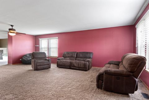 Tiny photo for 585 E Campbell Drive, Coal City, IL 60416 (MLS # 12517139)