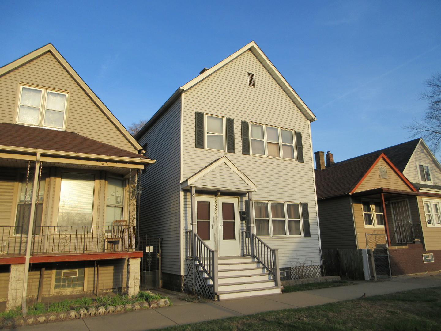 10011 S Exchange Avenue