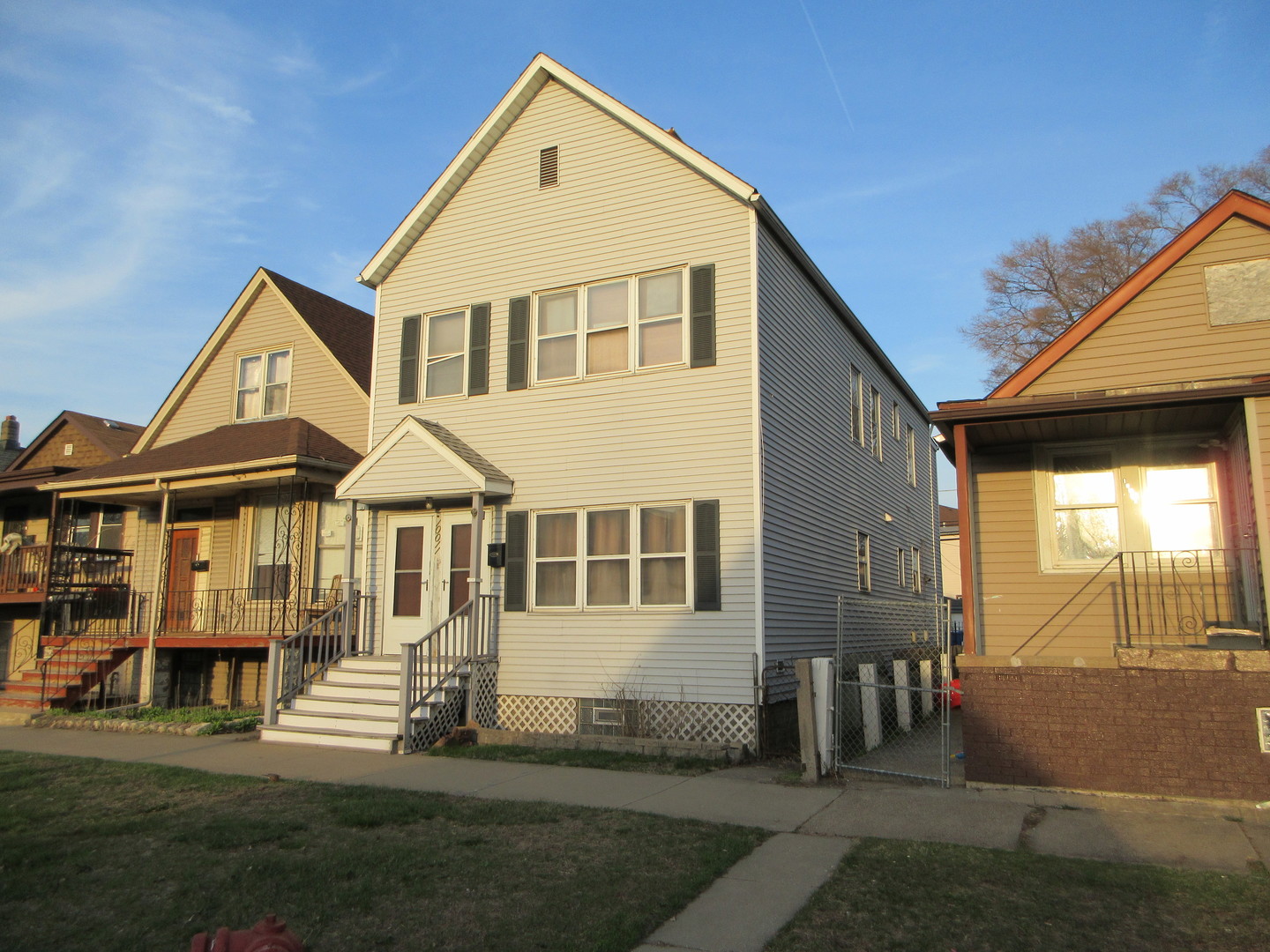 10011 S Exchange Avenue