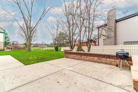 Tiny photo for 620 W Peregrine Drive, Palatine, IL 60067 (MLS # 12621204)