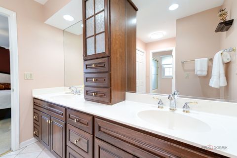 Tiny photo for 620 W Peregrine Drive, Palatine, IL 60067 (MLS # 12621204)