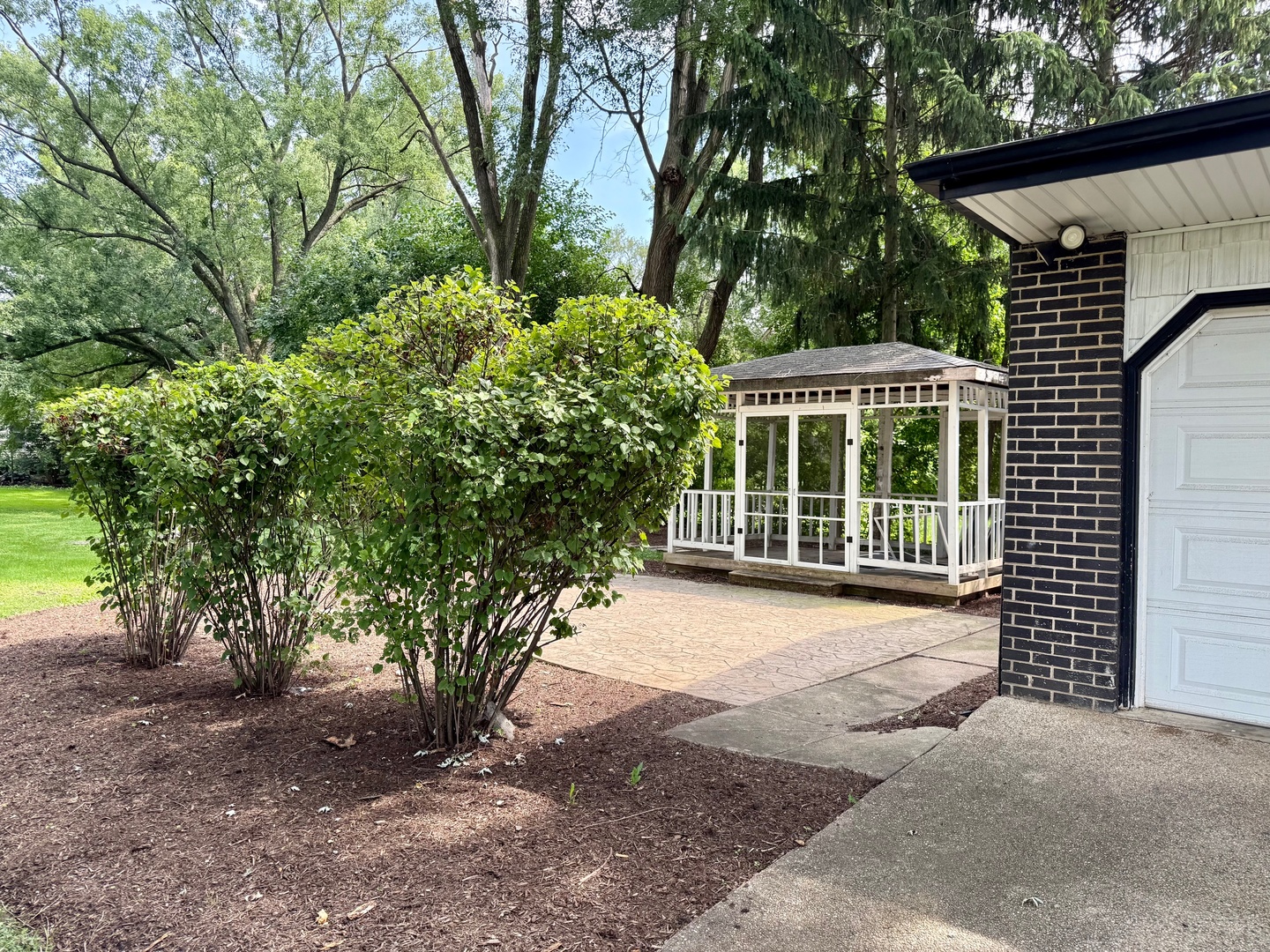 29W601 Prairie Avenue