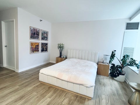 Tiny photo for 512 N McCLURG Court #807, Chicago, IL 60611 (MLS # 12786030)