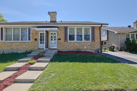 Photo of 9252 HOME Terrace, Des Plaines, IL 60016 (MLS # 12492172)