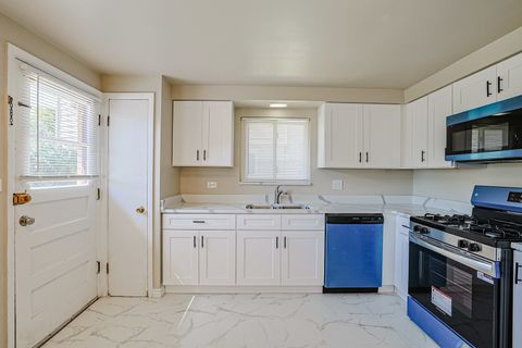 Tiny photo for 9252 HOME Terrace, Des Plaines, IL 60016 (MLS # 12492172)