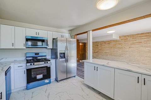 Tiny photo for 9252 HOME Terrace, Des Plaines, IL 60016 (MLS # 12492172)