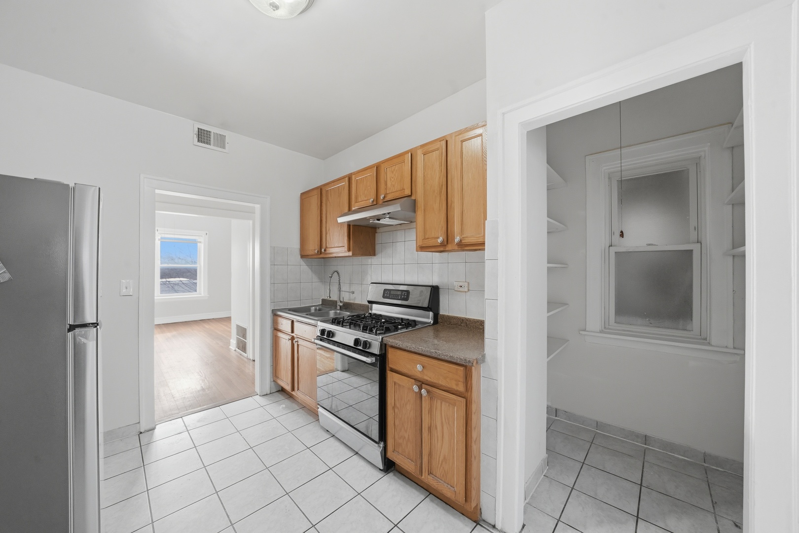 4948-58 W Dickens Avenue
