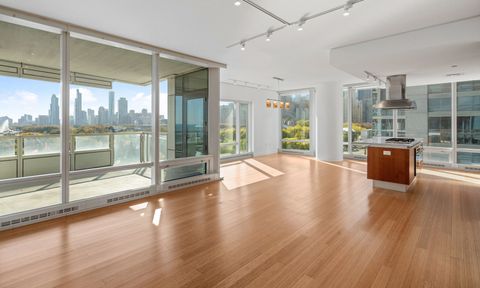 Tiny photo for 340 E RANDOLPH Street #507, Chicago, IL 60601 (MLS # 12522874)