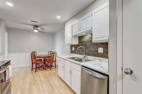 Tiny photo for 1717 W CRYSTAL Lane #512, Mount Prospect, IL 60056 (MLS # 12726860)
