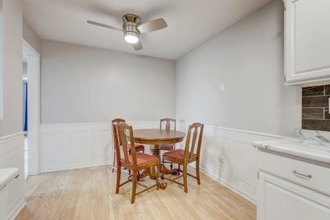 Tiny photo for 1717 W CRYSTAL Lane #512, Mount Prospect, IL 60056 (MLS # 12726860)