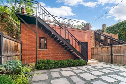 Tiny photo for 2119 N Kenmore Avenue, Chicago, IL 60614 (MLS # 12631580)