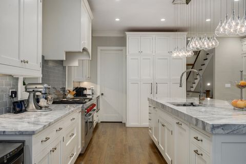 Tiny photo for 2119 N Kenmore Avenue, Chicago, IL 60614 (MLS # 12631580)