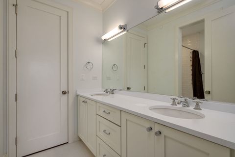 Tiny photo for 2119 N Kenmore Avenue, Chicago, IL 60614 (MLS # 12631580)