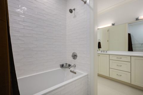 Tiny photo for 2119 N Kenmore Avenue, Chicago, IL 60614 (MLS # 12631580)