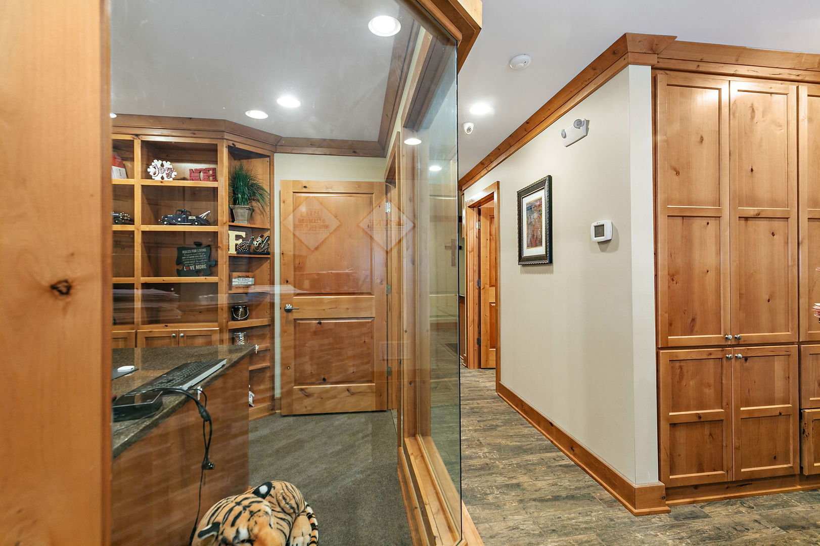 370 E Prairie Street 13