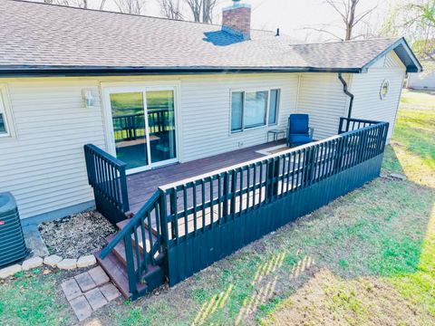 Tiny photo for 13975 Leisure Lane, Benton, IL 62812 (MLS # 12598775)