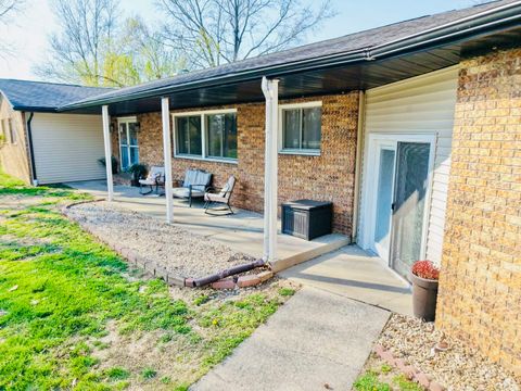 Tiny photo for 13975 Leisure Lane, Benton, IL 62812 (MLS # 12598775)