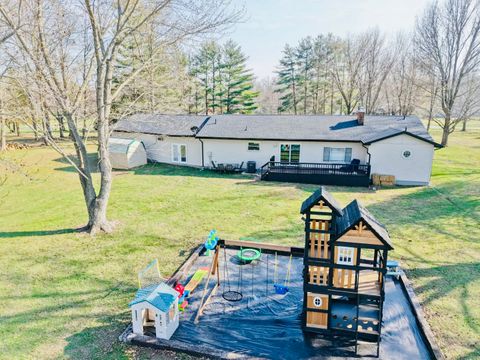 Tiny photo for 13975 Leisure Lane, Benton, IL 62812 (MLS # 12598775)