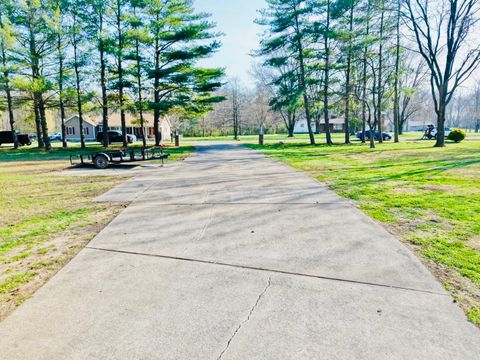 Tiny photo for 13975 Leisure Lane, Benton, IL 62812 (MLS # 12598775)