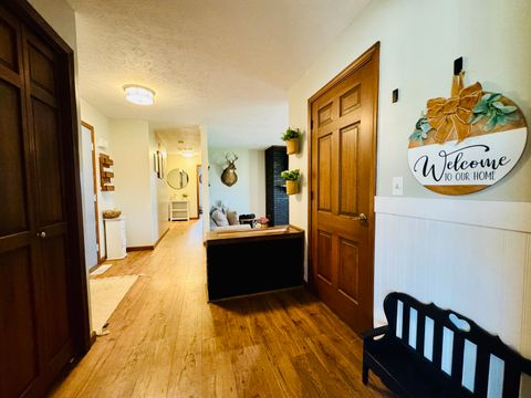 Tiny photo for 13975 Leisure Lane, Benton, IL 62812 (MLS # 12598775)