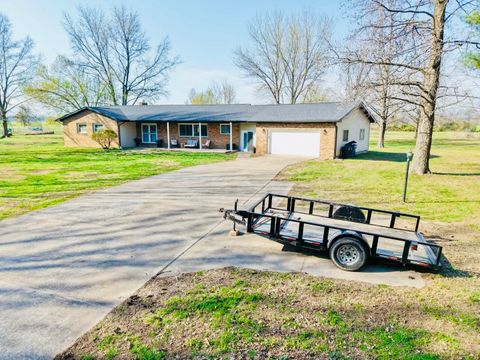 Tiny photo for 13975 Leisure Lane, Benton, IL 62812 (MLS # 12598775)