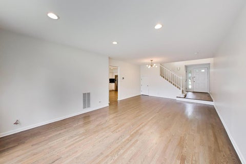 Tiny photo for 437 Grosse Pointe Circle #437, Vernon Hills, IL 60061 (MLS # 12701065)