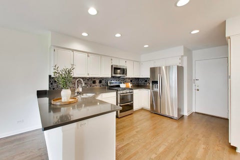 Tiny photo for 437 Grosse Pointe Circle #437, Vernon Hills, IL 60061 (MLS # 12701065)