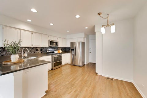 Tiny photo for 437 Grosse Pointe Circle #437, Vernon Hills, IL 60061 (MLS # 12701065)