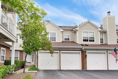 Photo of 437 Grosse Pointe Circle #437, Vernon Hills, IL 60061 (MLS # 12701065)