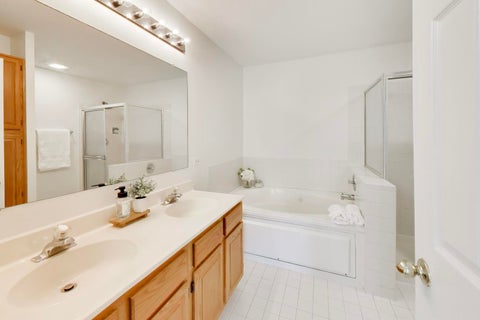 Tiny photo for 437 Grosse Pointe Circle #437, Vernon Hills, IL 60061 (MLS # 12701065)