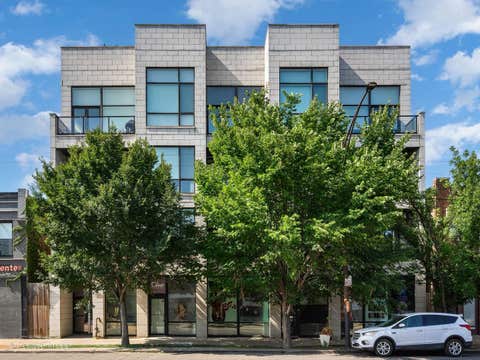 Photo of 2550 W FULLERTON Avenue #2E, Chicago, IL 60647 (MLS # 12719500)