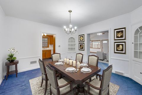 Tiny photo for 4823 W Balmoral Avenue, Chicago, IL 60630 (MLS # 12559056)