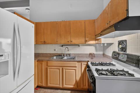 Tiny photo for 1236 E 85th Street, Chicago, IL 60619 (MLS # 12709309)