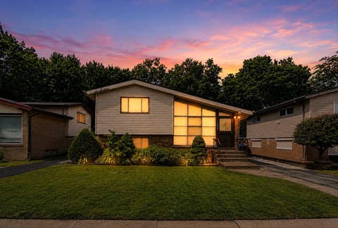 Tiny photo for 1236 E 85th Street, Chicago, IL 60619 (MLS # 12709309)