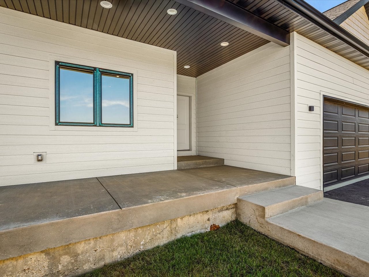 8557 Blue River Road