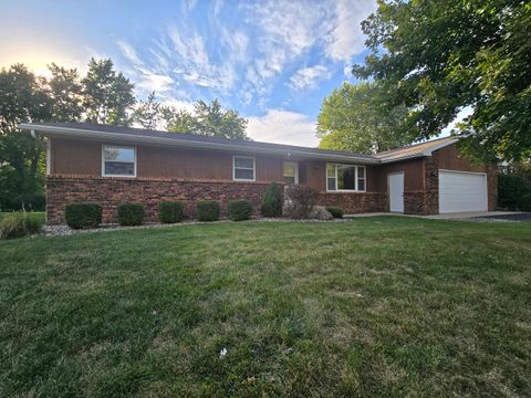 Tiny photo for 420 N Fourth Street, Clifton, IL 60927 (MLS # 12486129)