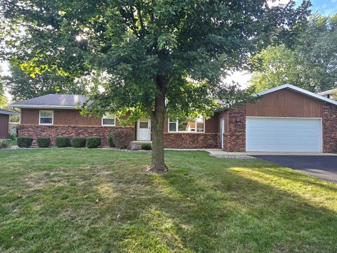 Tiny photo for 420 N Fourth Street, Clifton, IL 60927 (MLS # 12486129)